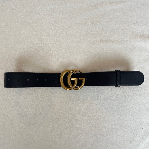 Gucci Black Leather Belt with Gold GG Buckle 😍 - Picture 4 of 9